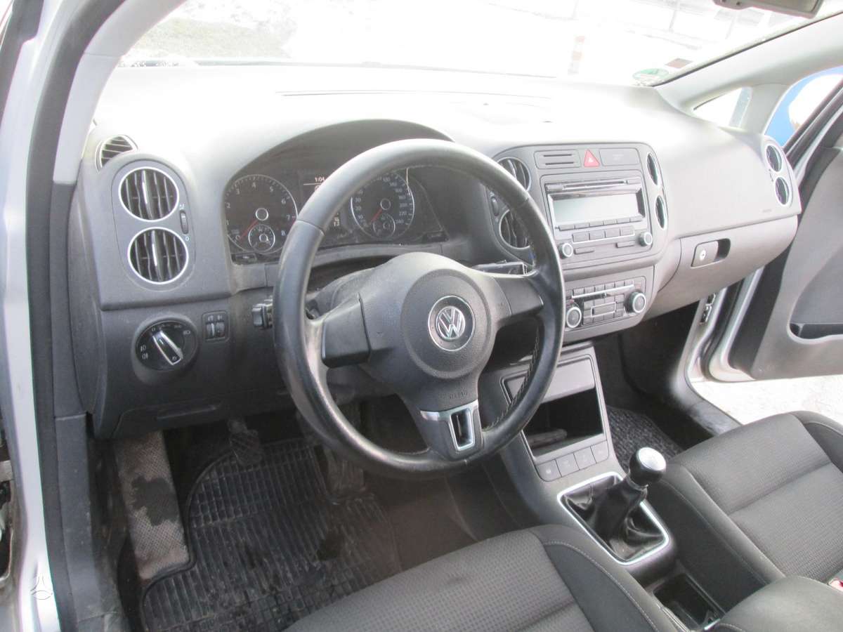 Volkswagen Golf Plus - 10