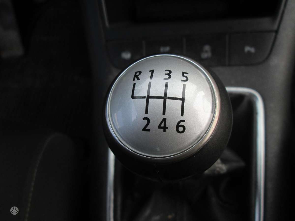 Volkswagen Golf Plus - 12