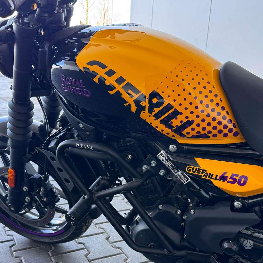 Royal Enfield Guerrilla 452cc, street / classic