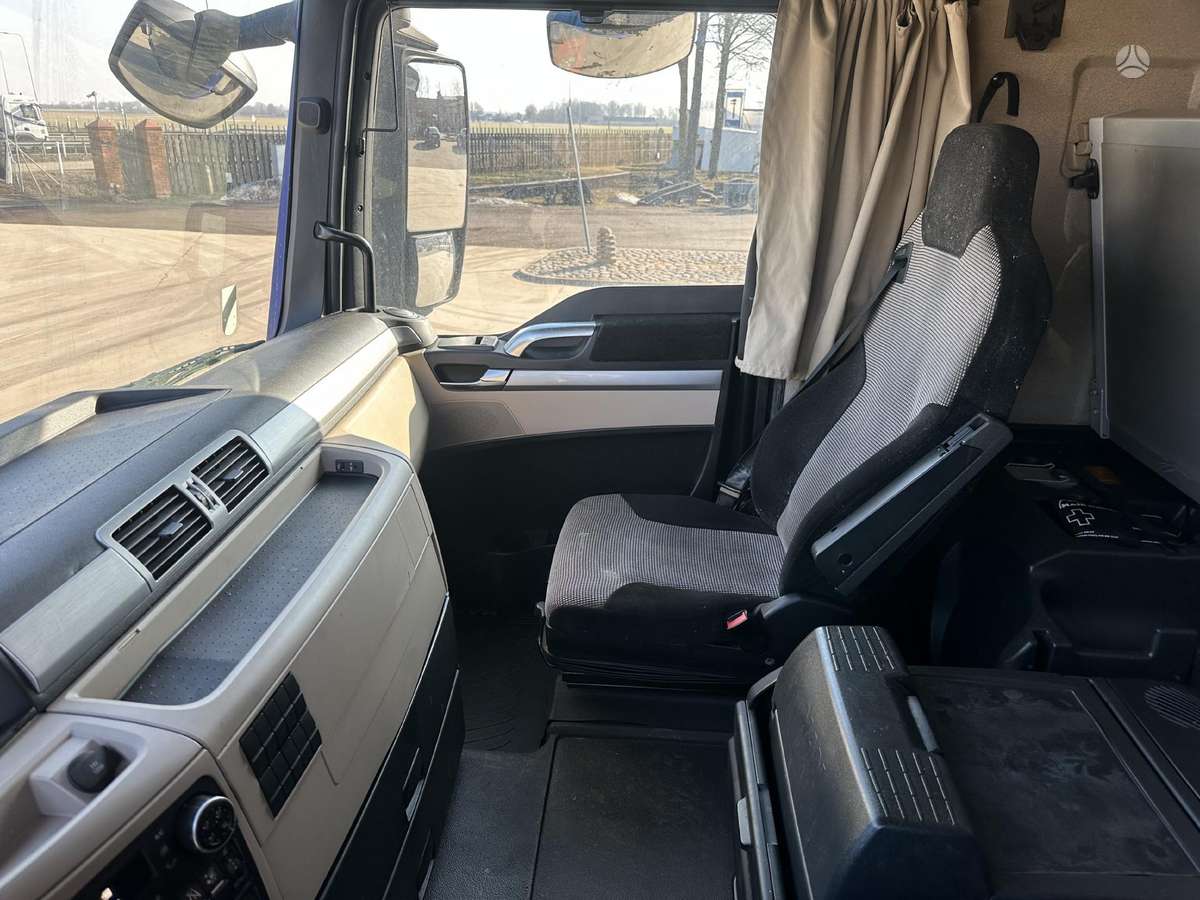 MAN TGX 18.500, double sleeper