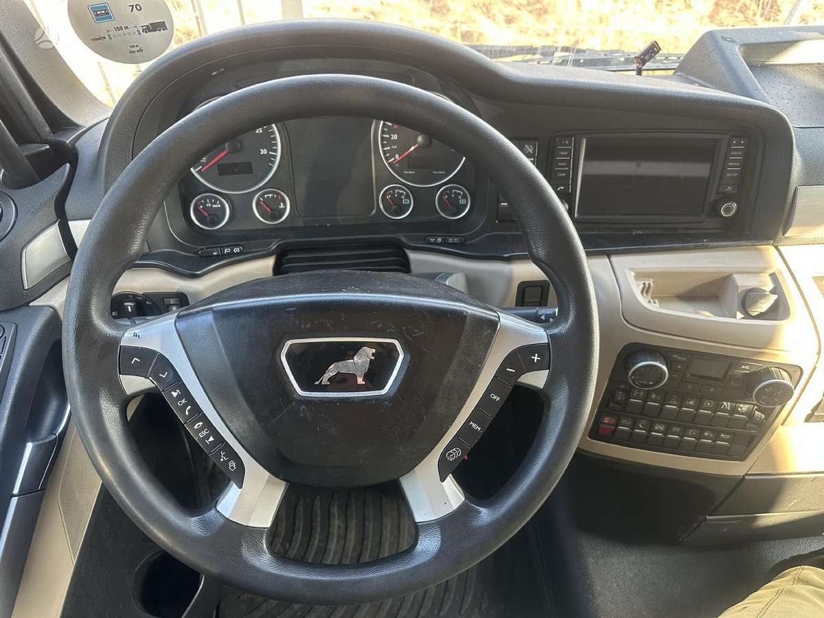 MAN TGX 18.500, double sleeper