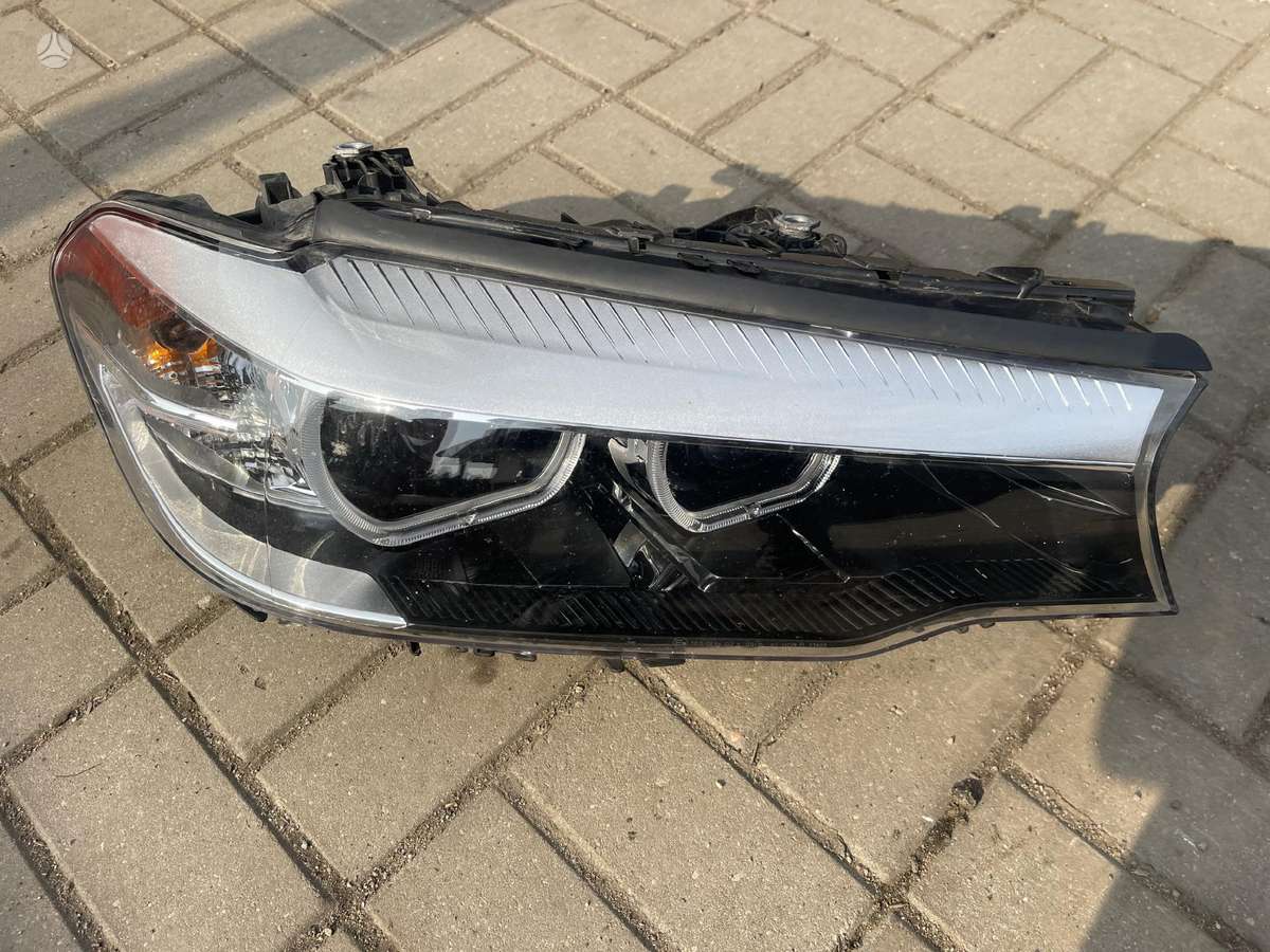 BMW 5 serija lights