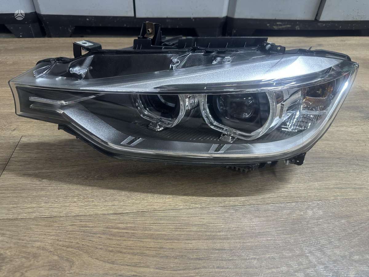 BMW 3 serija lights