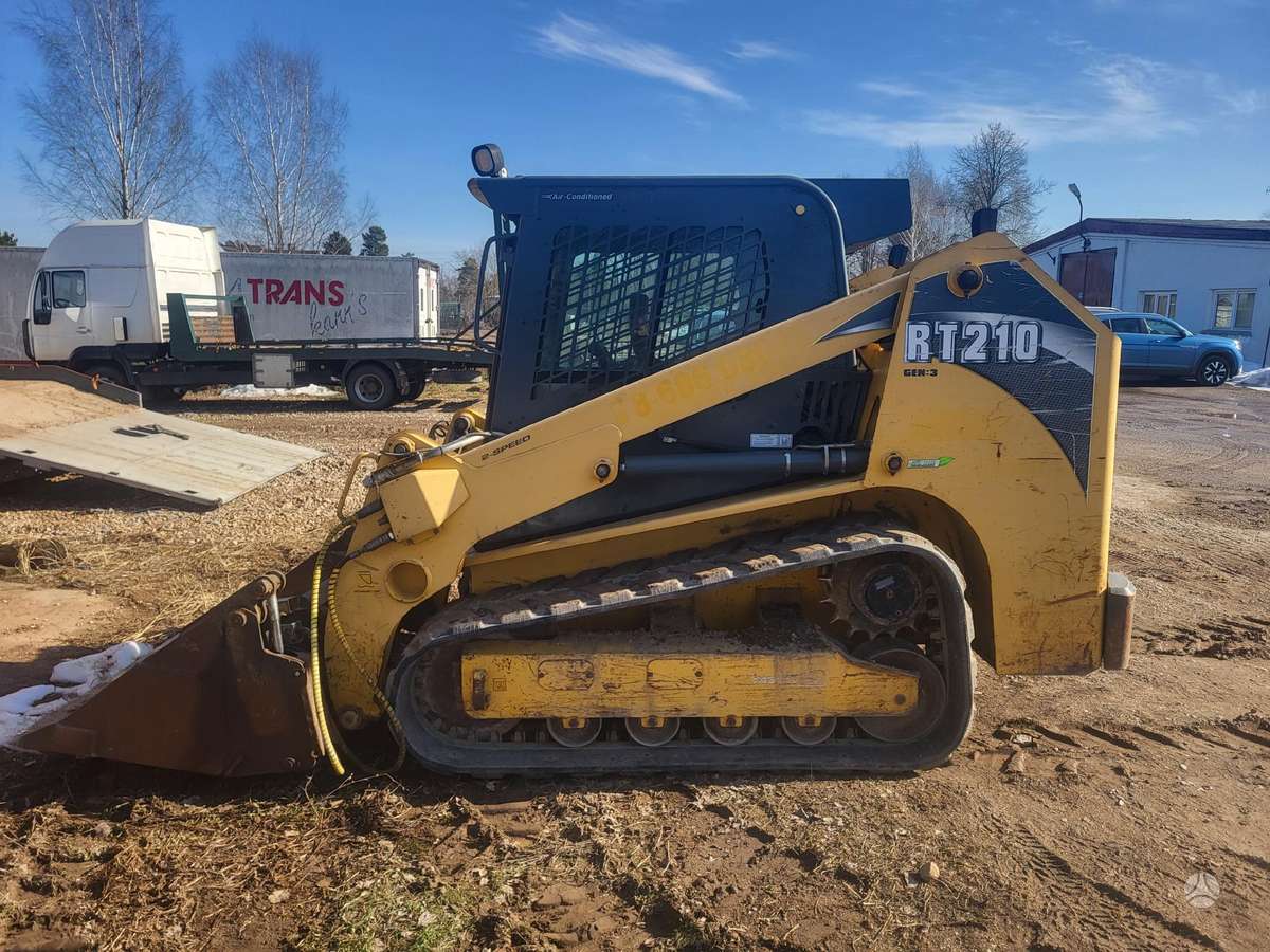 GEHL RT210, mini loaders