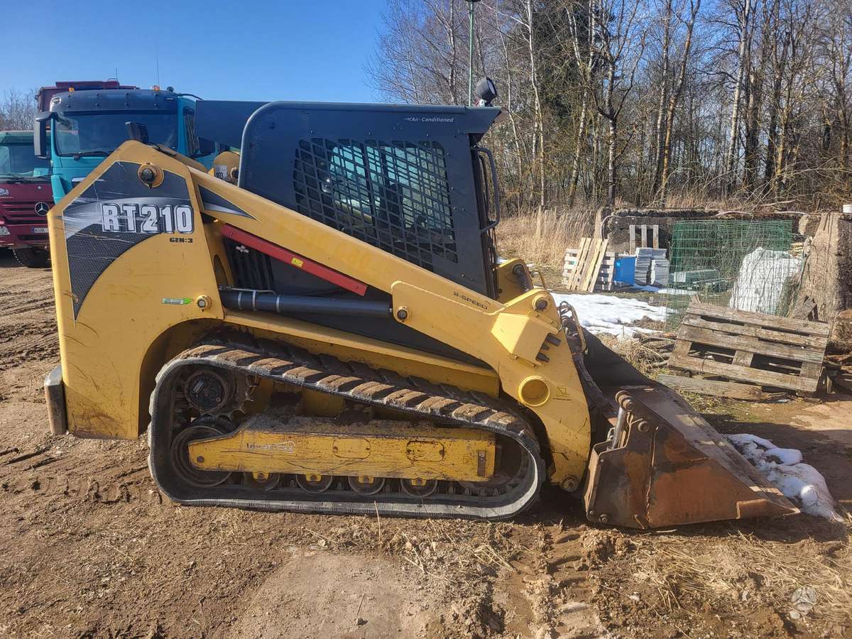 GEHL RT210, mini loaders