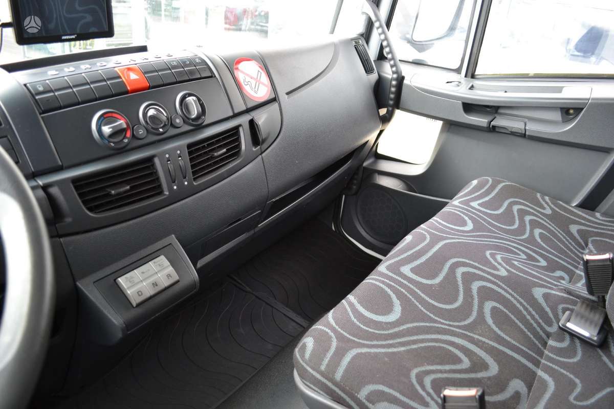 Iveco 75 E, isothermal trucks