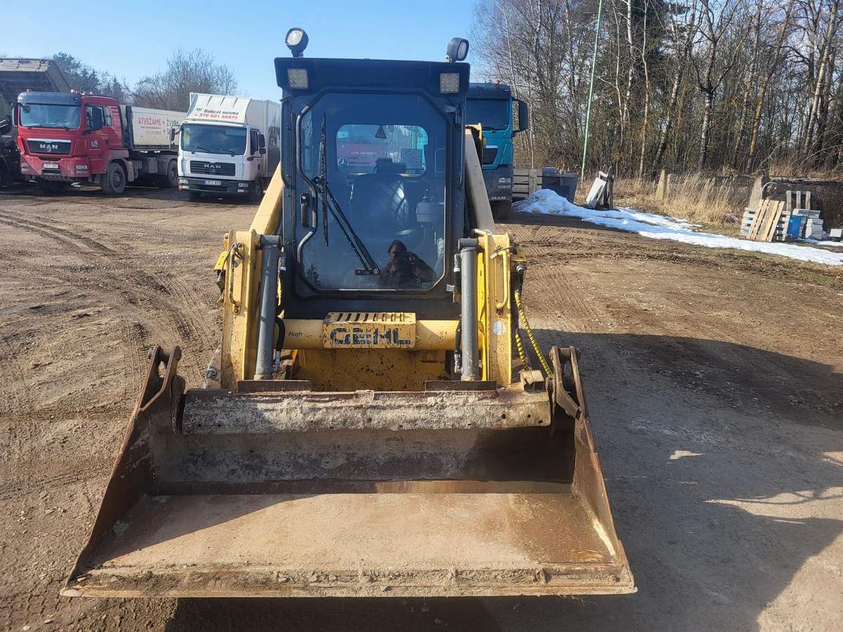 GEHL RT210, mini loaders