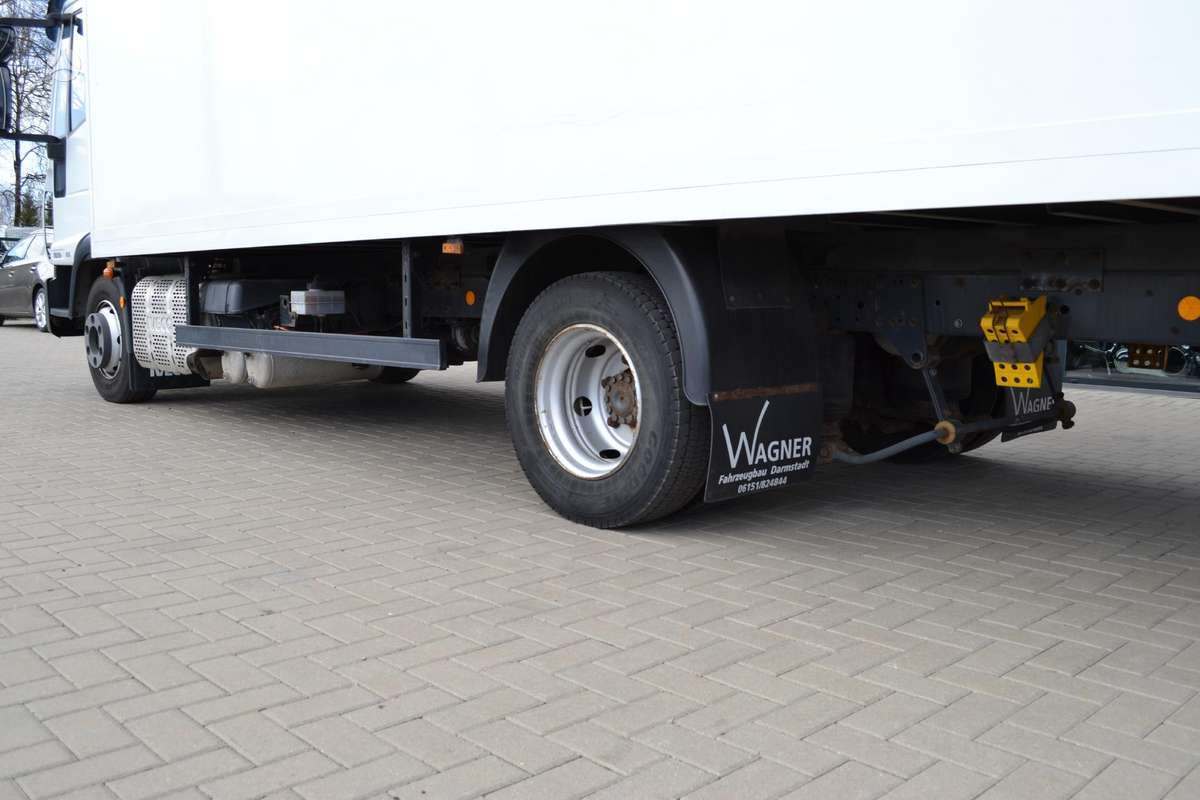 Iveco 75 E, isothermal trucks