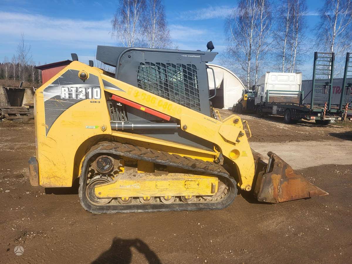 GEHL RT210, мини-погрузчики