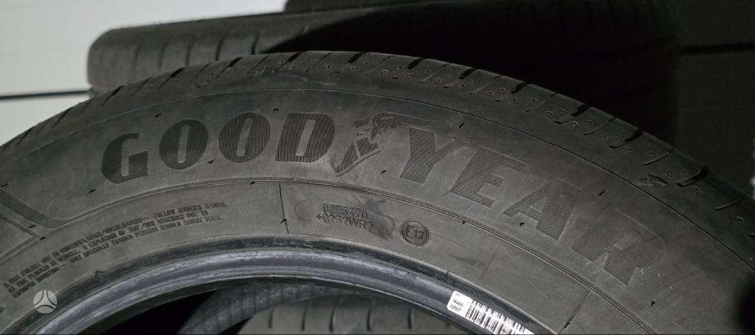 Goodyear EfficientGrip Performance 2, summer 235/55 R17