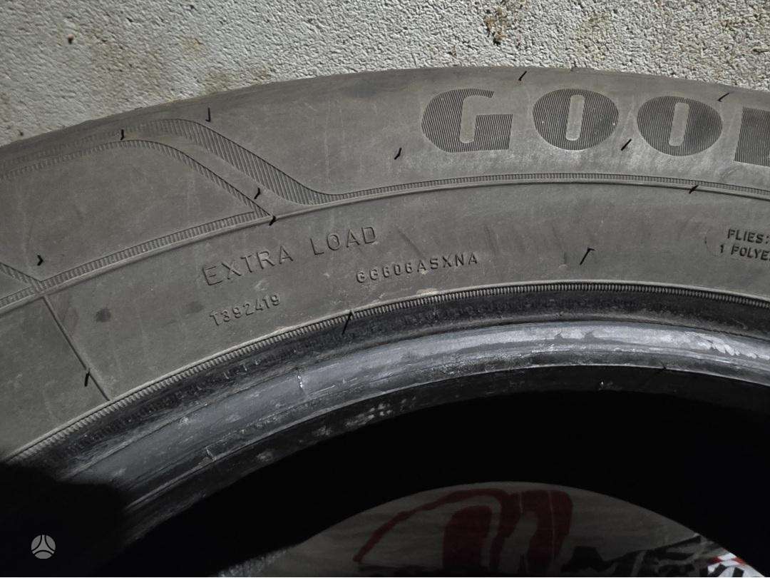 Goodyear EfficientGrip Performance 2, summer 235/55 R17