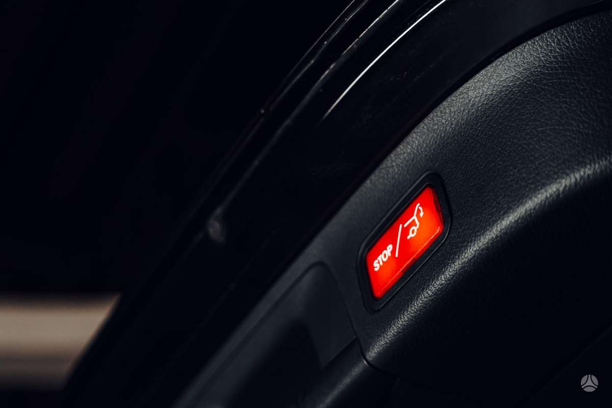 Mercedes-Benz EQA, 69 kWh, hatchback