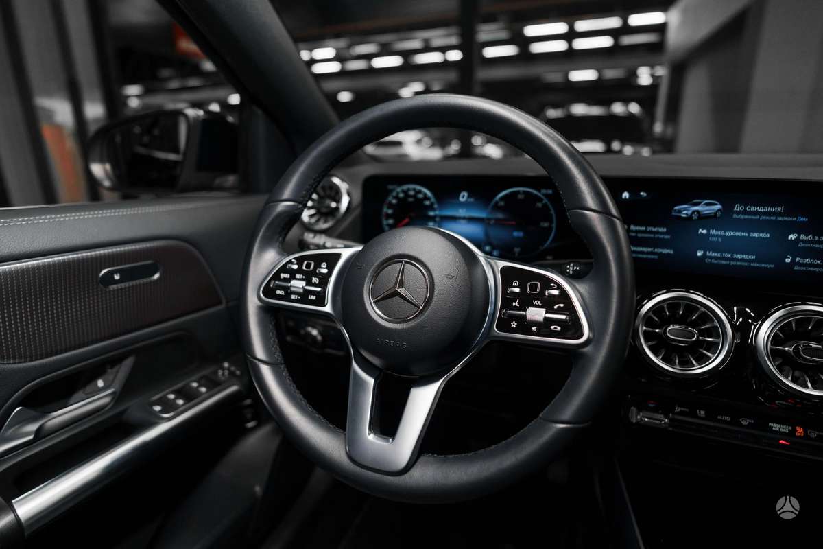 Mercedes-Benz EQA, 69 kWh, hatchback