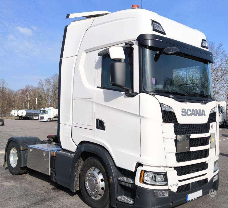 Scania S-410 ADR, single sleeper