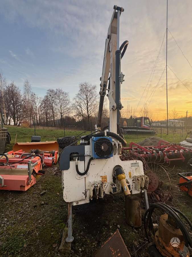 BM Tractors Better 130, тракторы