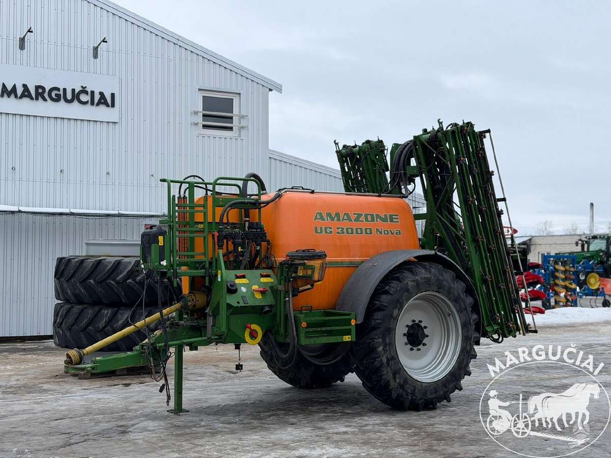 Amazone UG 3000 Nova, 3000 ltr, 24 m, sprayers