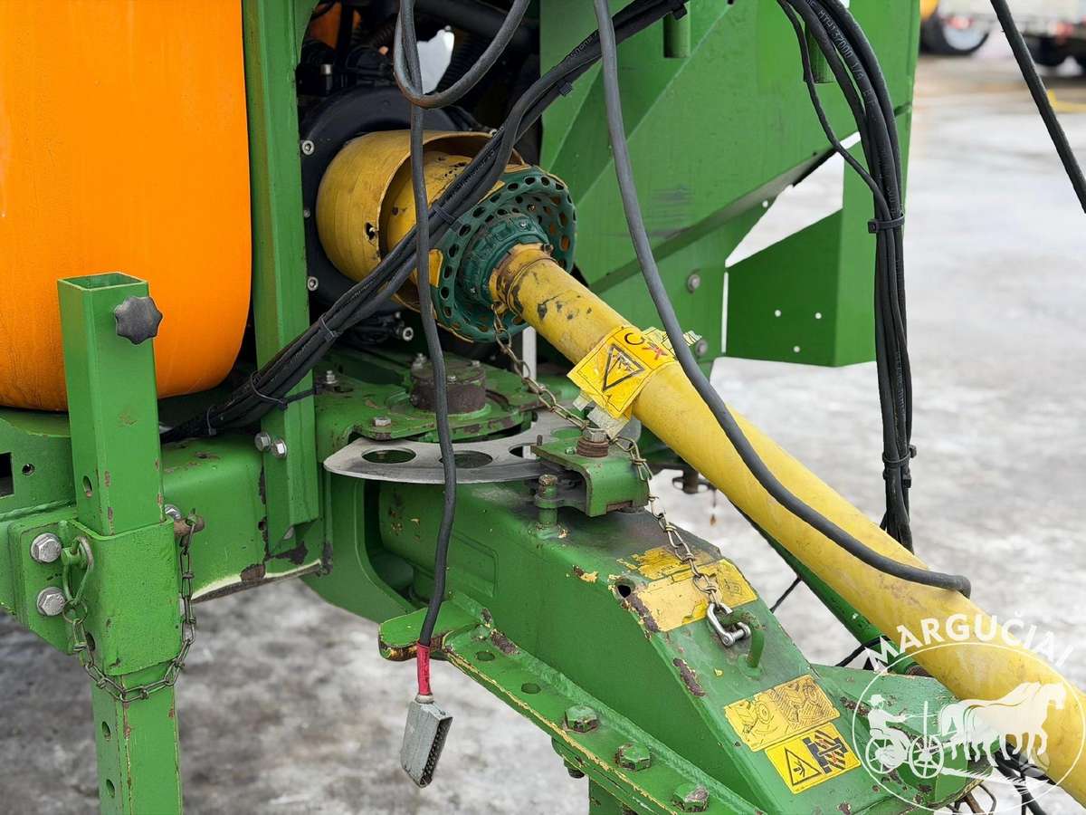 Amazone UG 3000 Nova, 3000 ltr, 24 m, sprayers