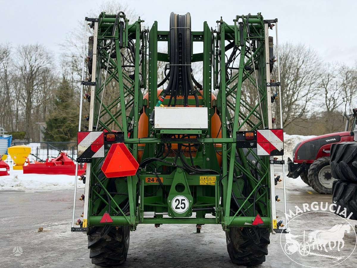 Amazone UG 3000 Nova, 3000 ltr, 24 m, sprayers