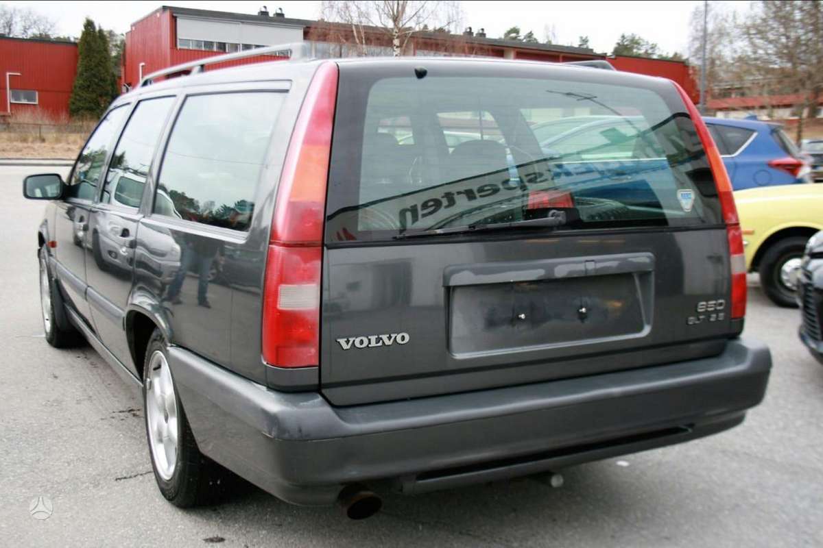 Volvo 855, universalas