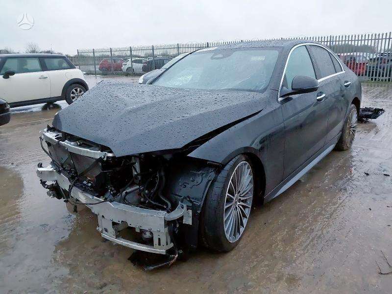 Mercedes-Benz C klasė dalimis