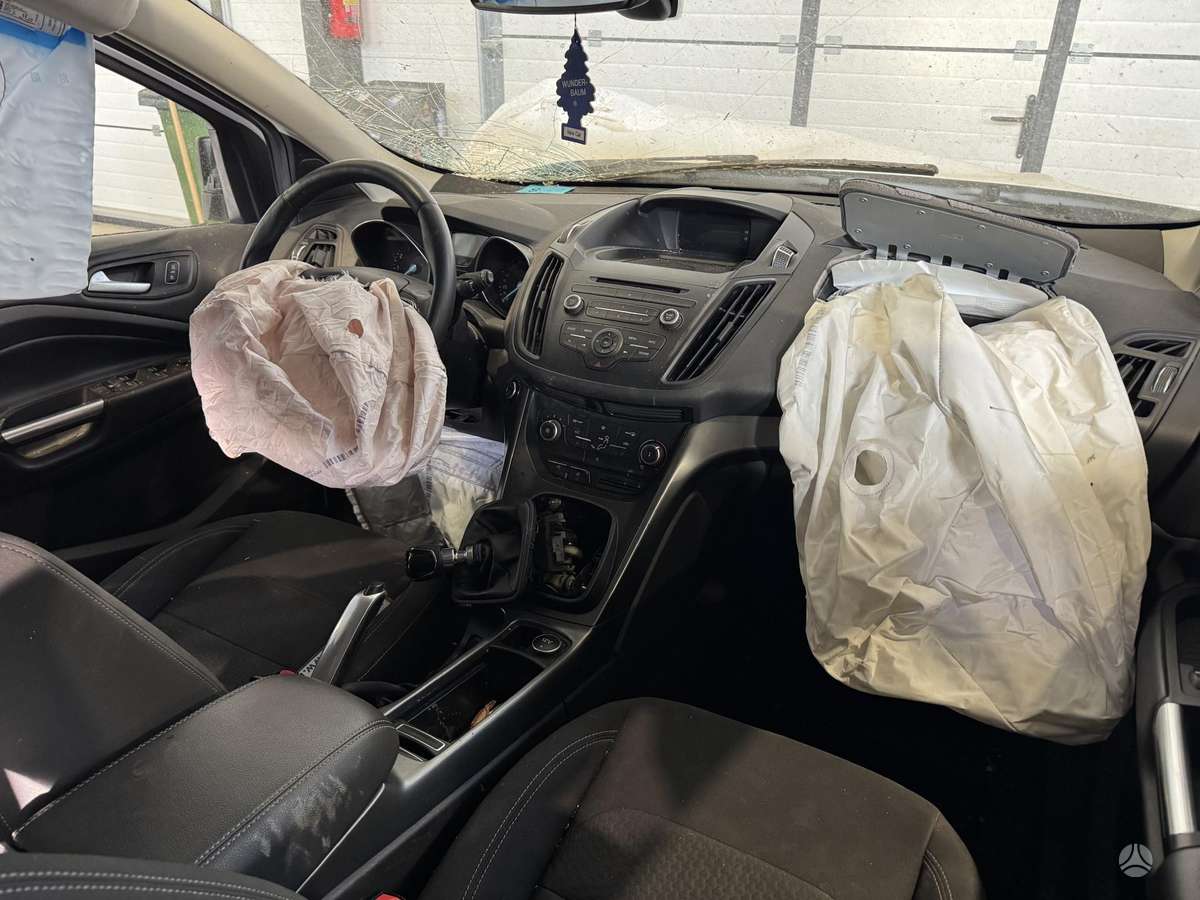 Ford Kuga dalimis. Rida 108k km