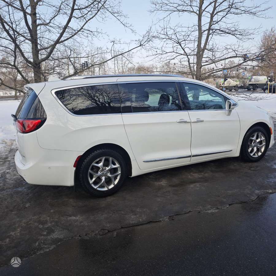 Chrysler Pacifica, 3.6 l., Минивэн
