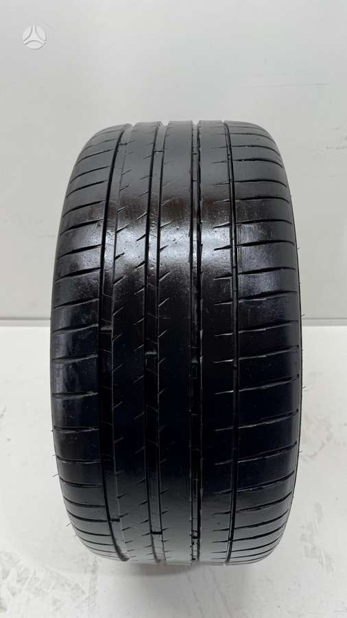 Michelin Pilot Sport 4s, summer 285/35 R22