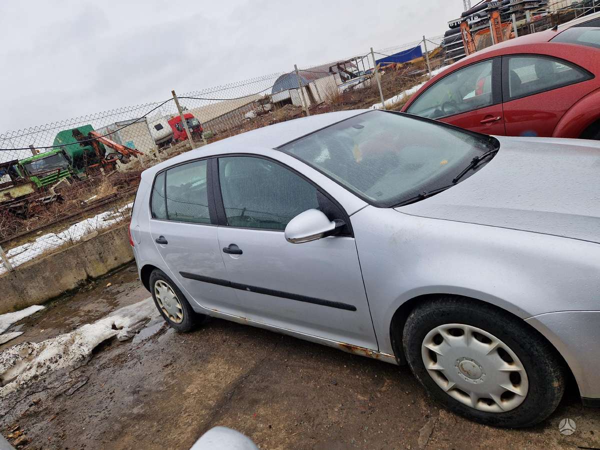 Volkswagen Golf Dalimis