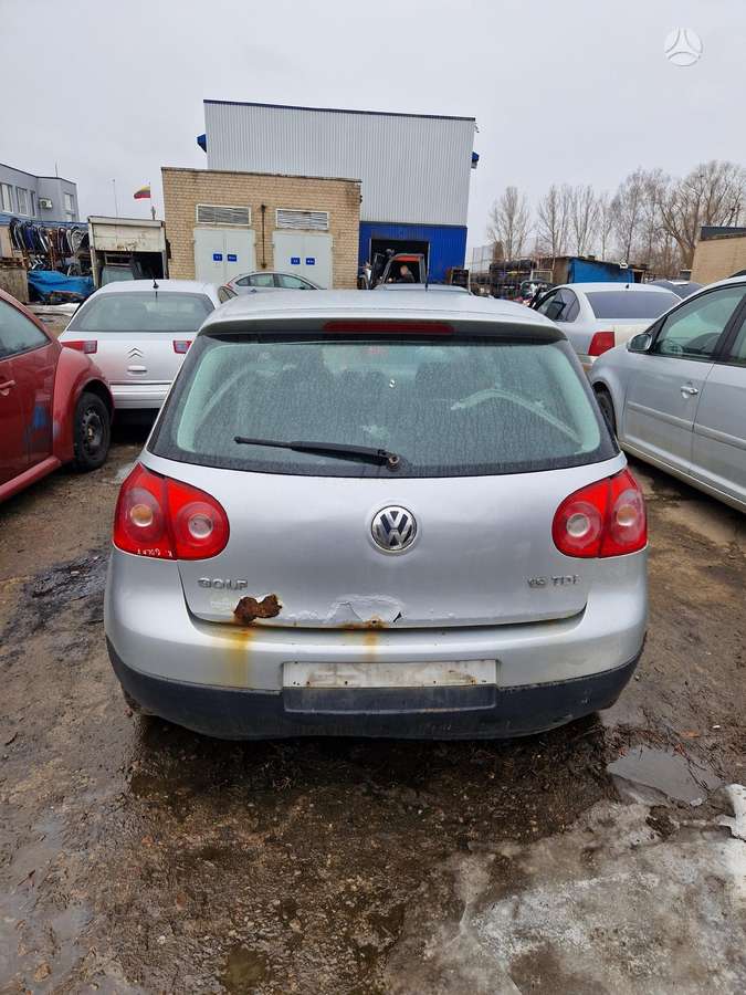 Volkswagen Golf Dalimis