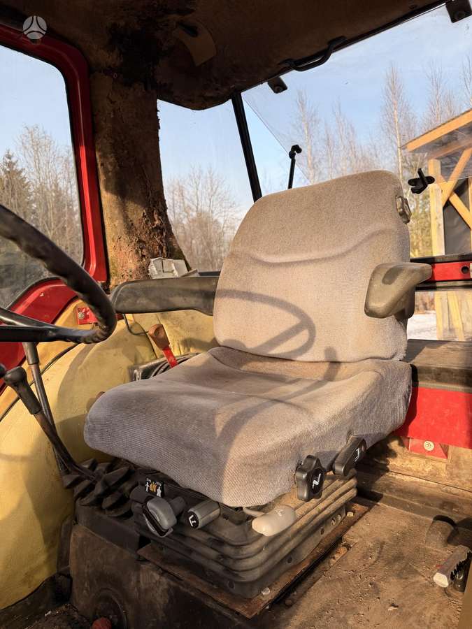 Case 844XL, tractors