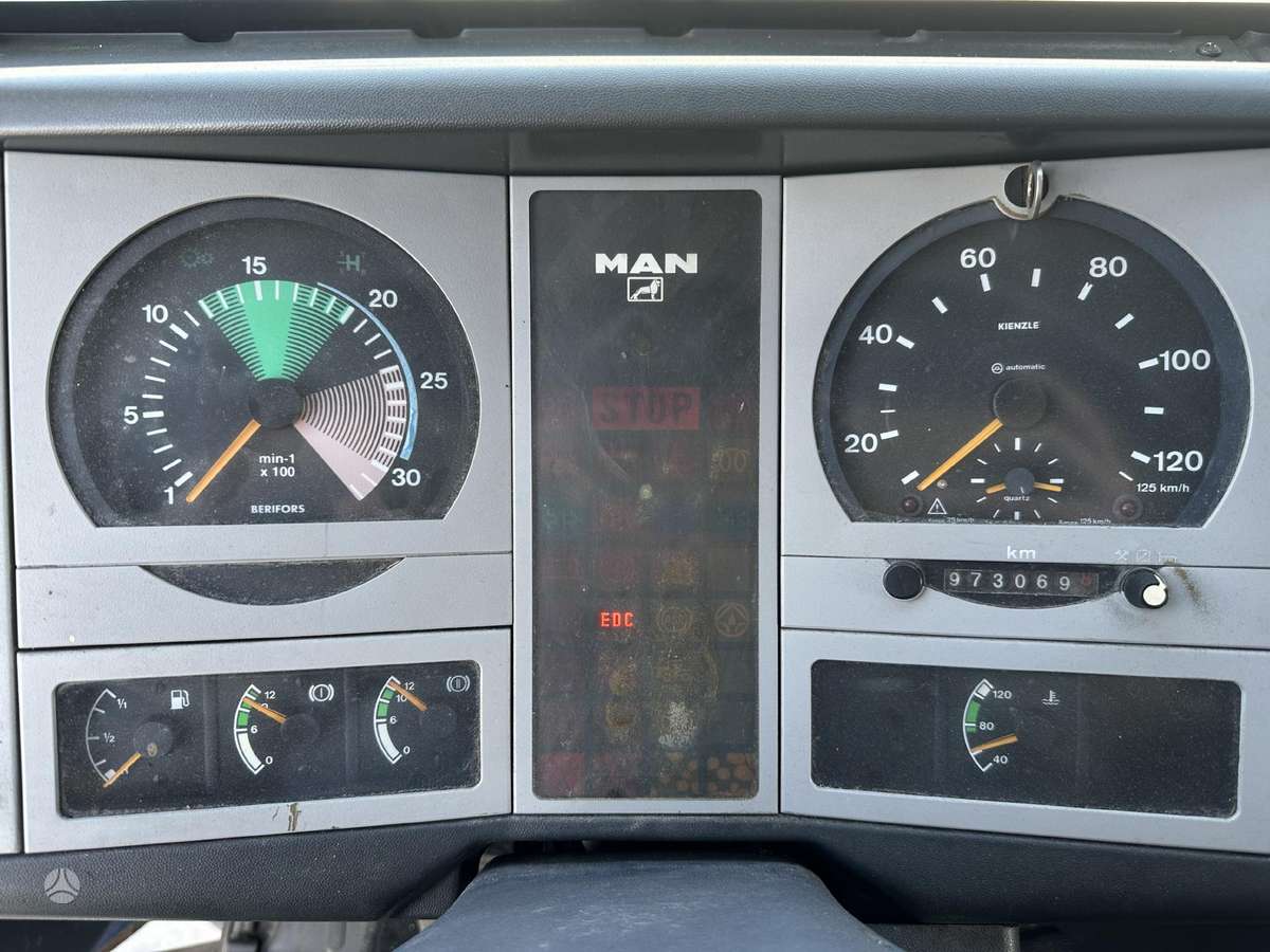 MAN LE 18.280, шасси