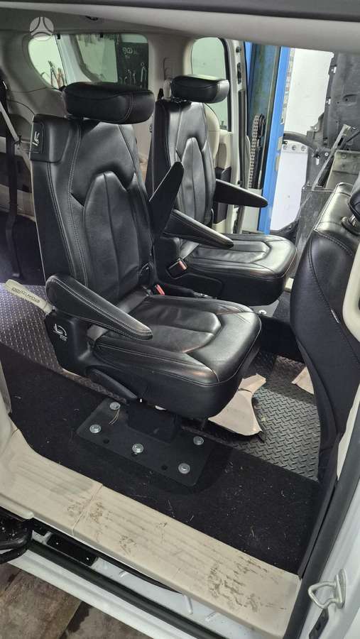 Chrysler Pacifica 70k mylių
