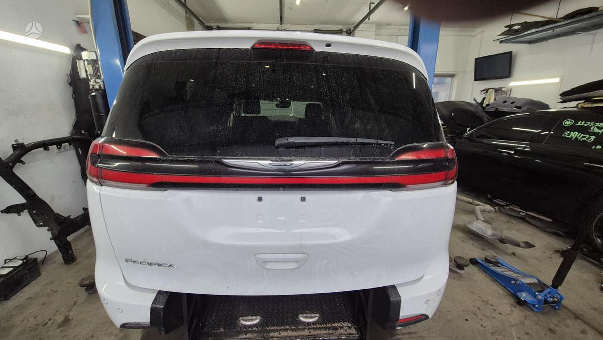 Chrysler Pacifica 70k mylių
