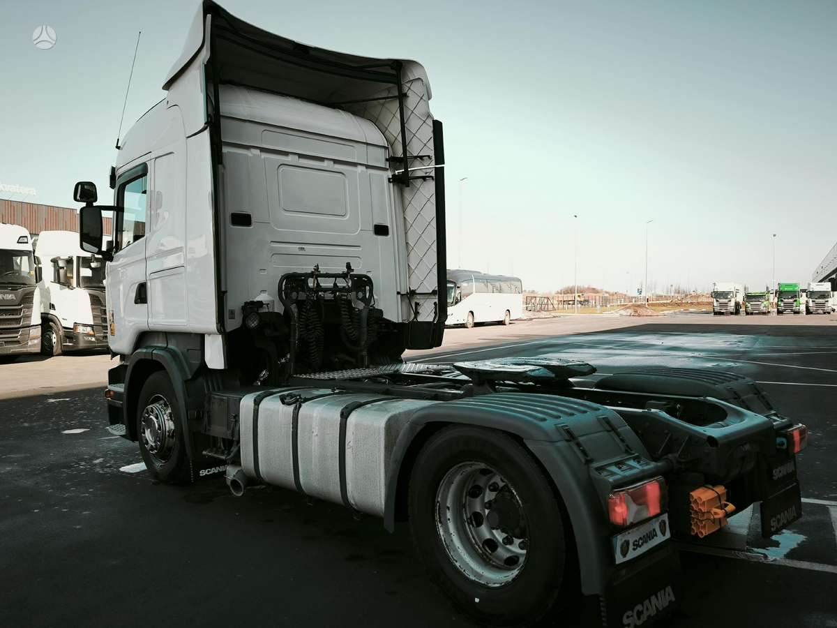 Scania R450, double sleeper