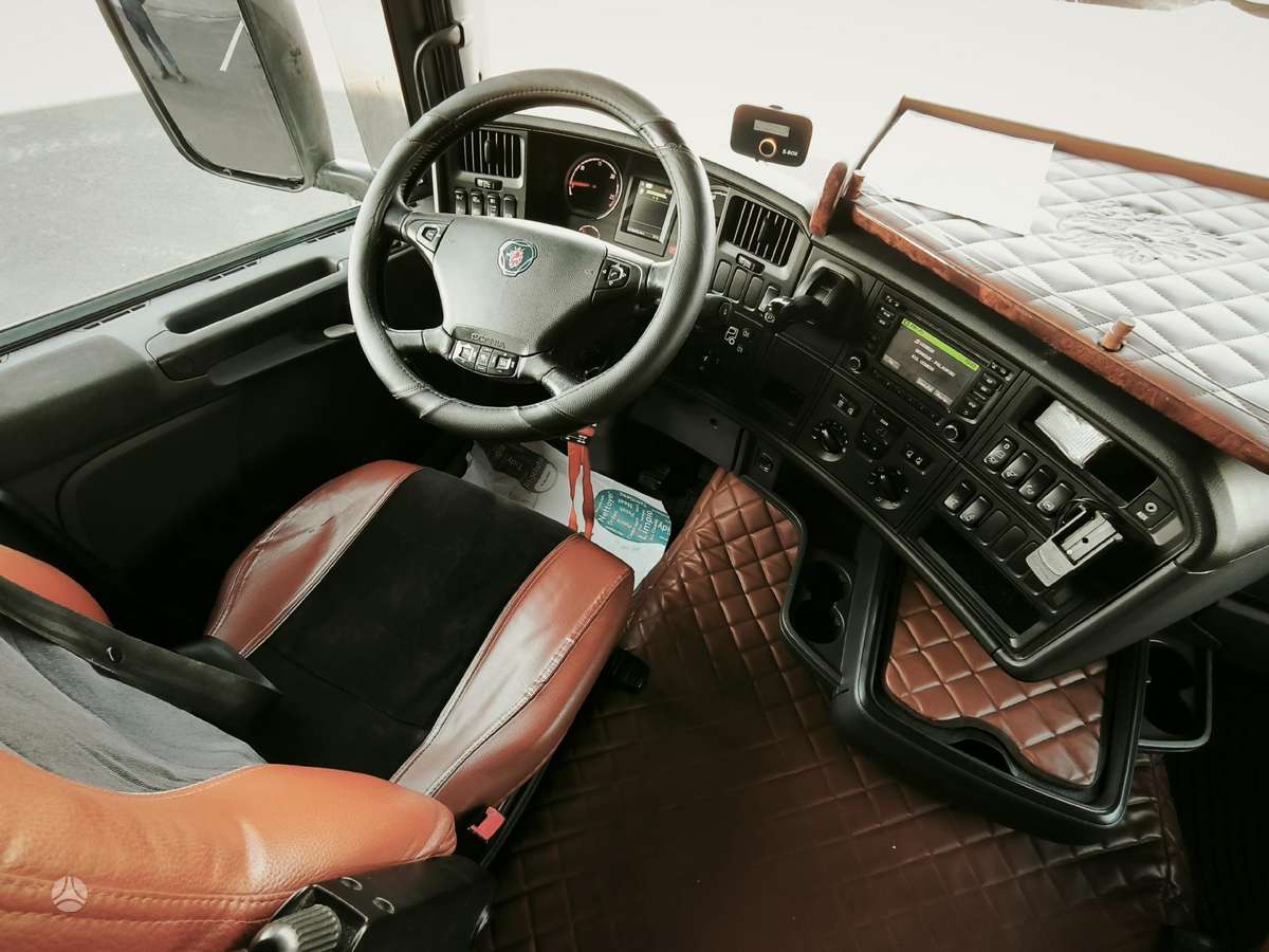 Scania R450, double sleeper