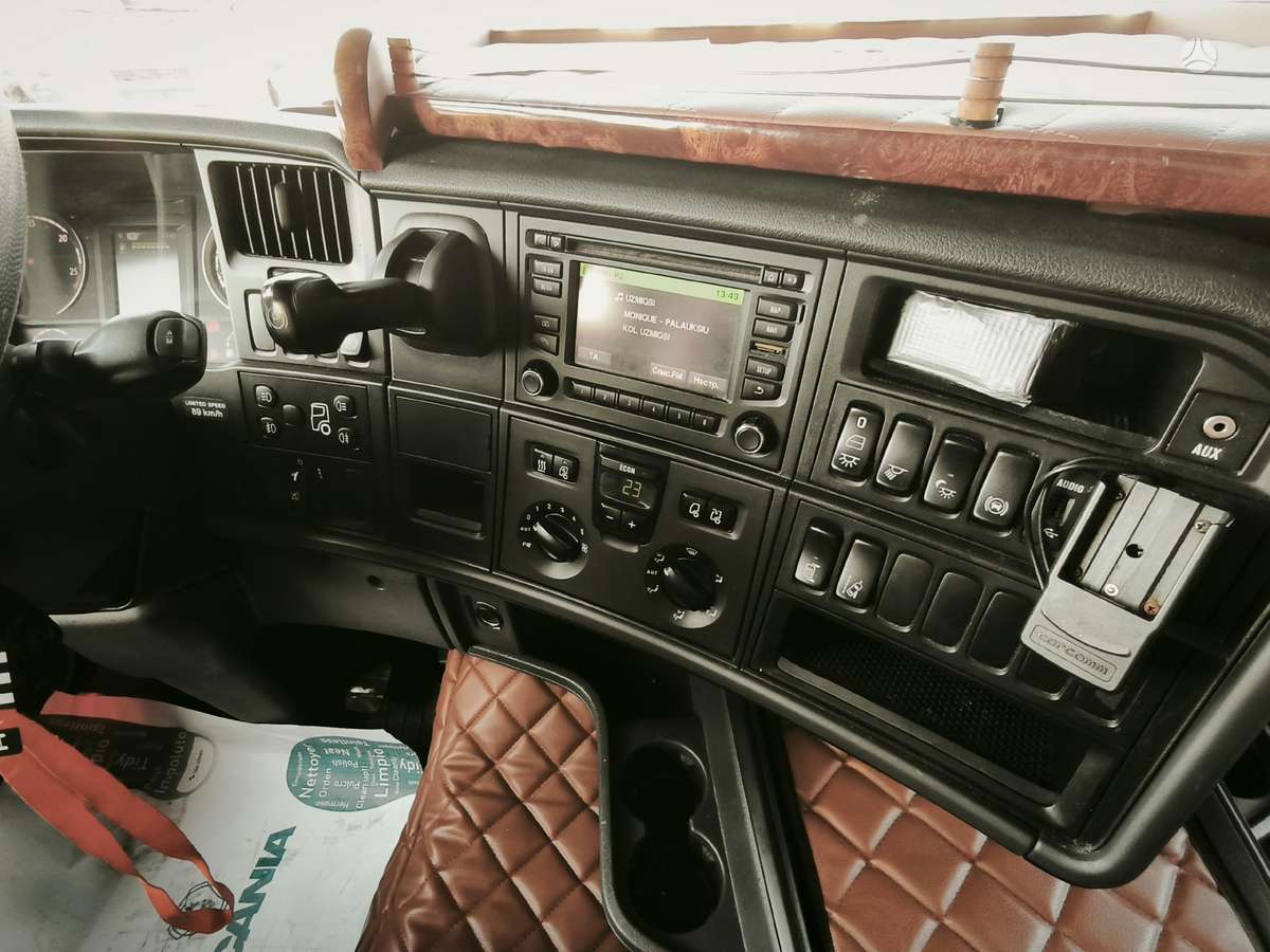 Scania R450, double sleeper