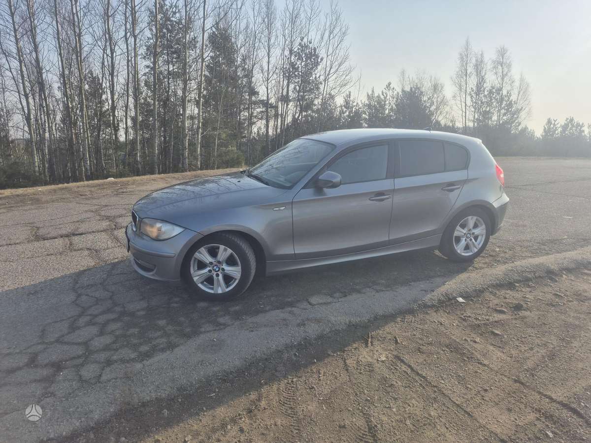 BMW 120, 2.0 l., hatchback