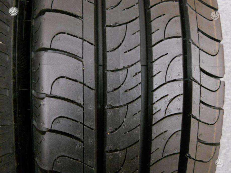 Goodyear 8mm 99% EfficientGrip., vasarinės 215/65 R16