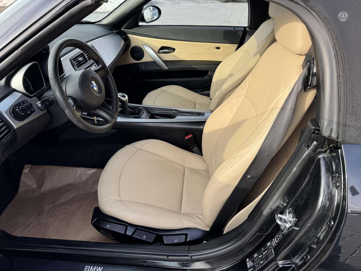 BMW Z4, 2.0 l., Кабриолет