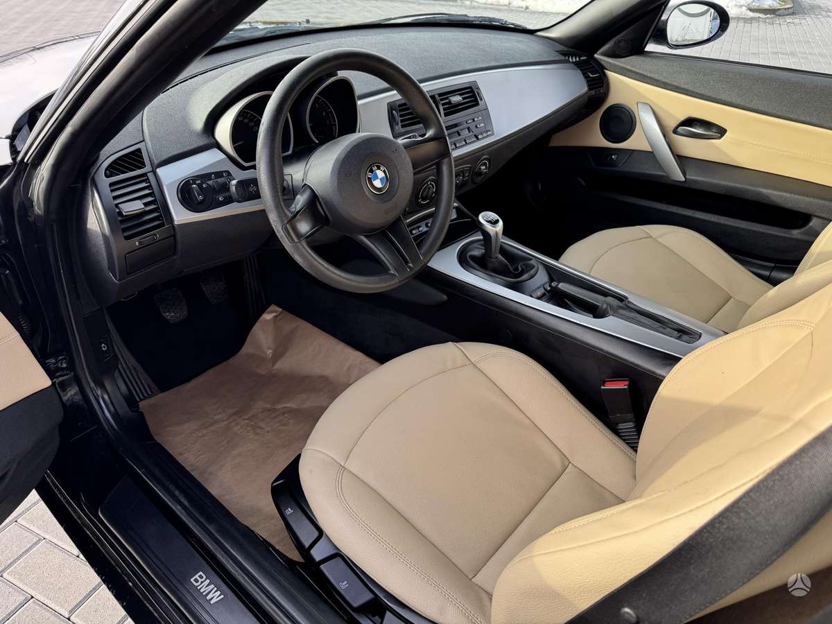 BMW Z4, 2.0 l., Кабриолет