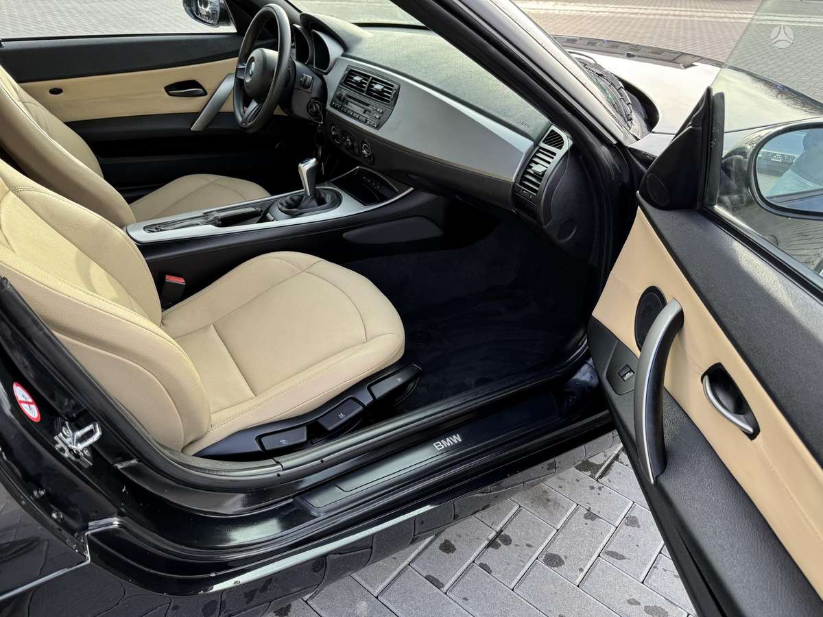 BMW Z4, 2.0 l., Кабриолет