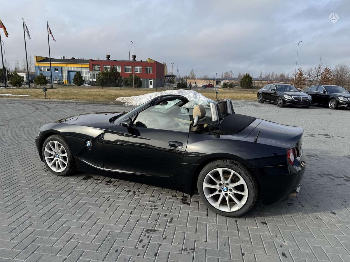 BMW Z4, 2.0 l., Кабриолет