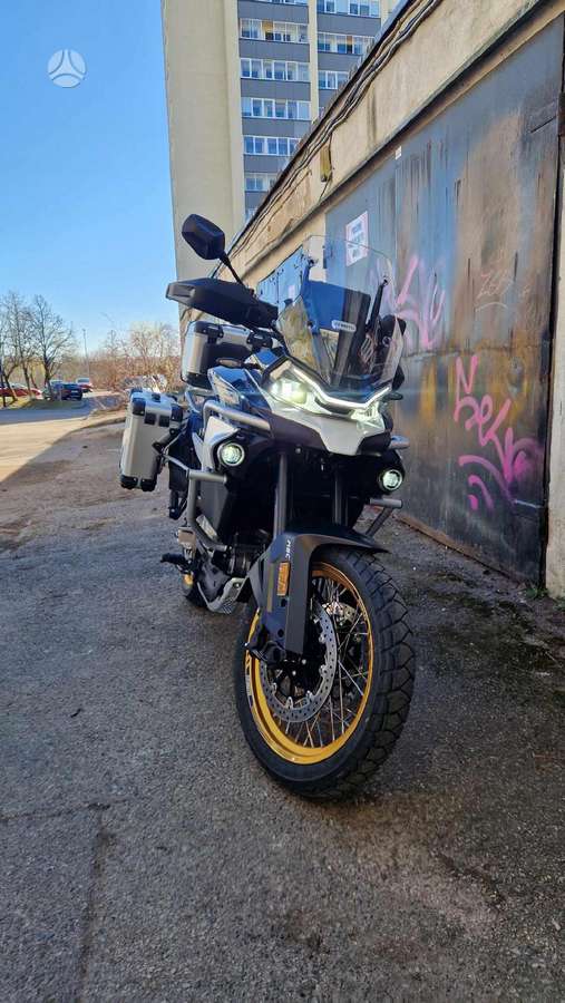 CFMOTO 800 Explore 799cc, enduro / adventure
