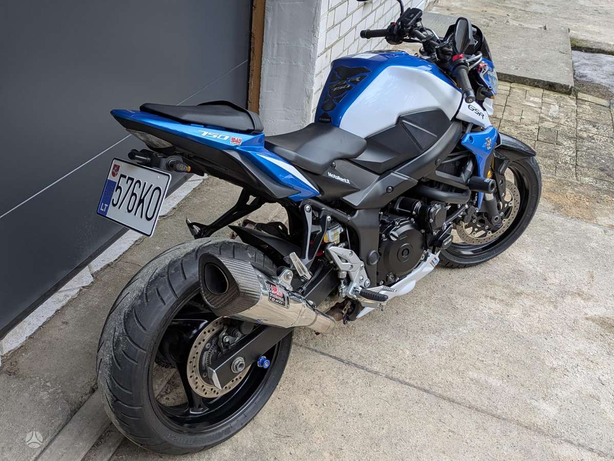 Suzuki GSR, street / classic