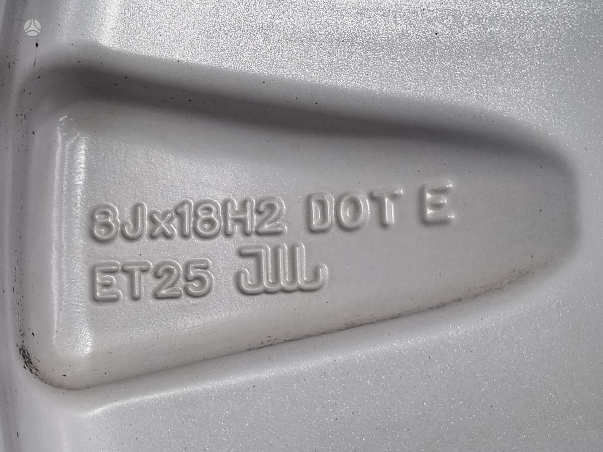Volkswagen Touareg, light alloy, R18