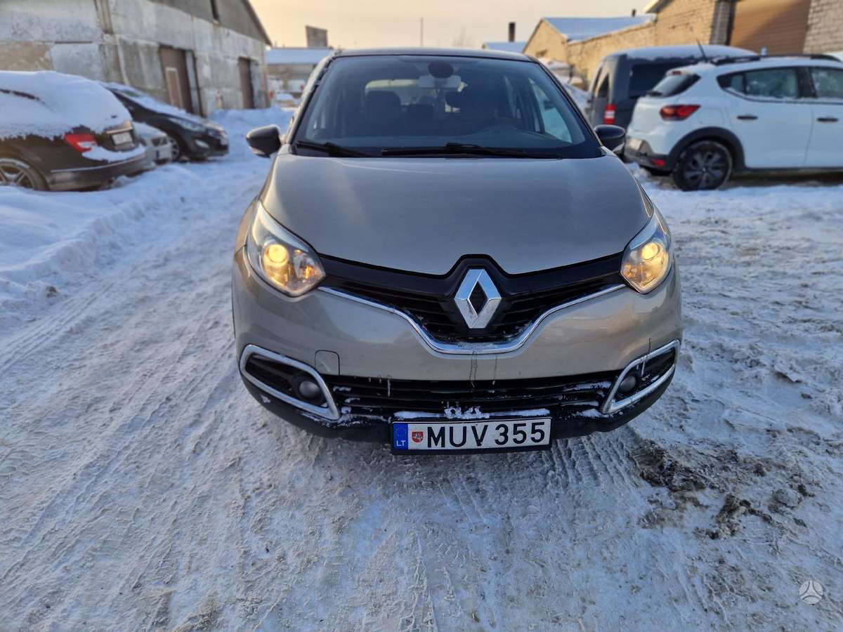Renault Captur dalimis. Dalimis