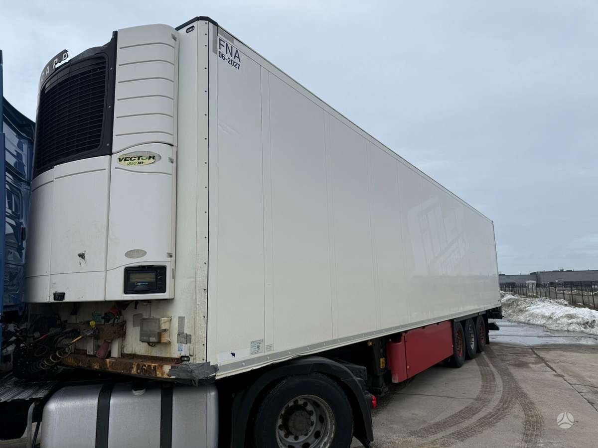 Schmitz SKO24 Carrier Vector 1850Mt, refrigerated