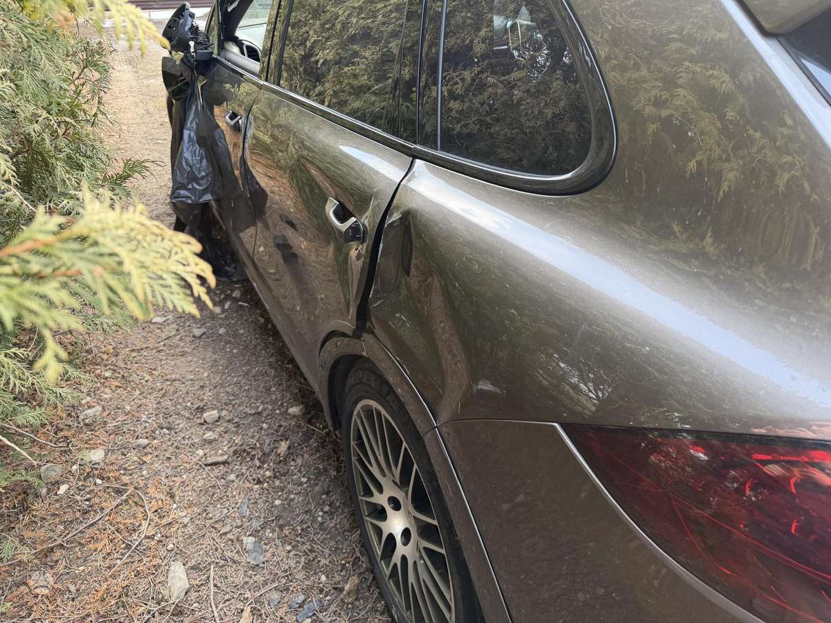 Porsche Cayenne Turbo parduodamas dalimis