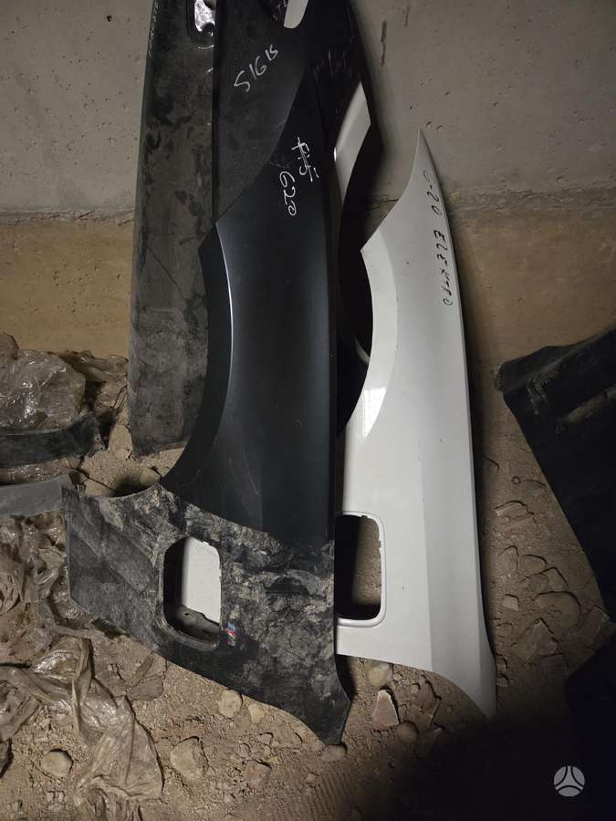 BMW 3 serija Europines dalys nuotraukose