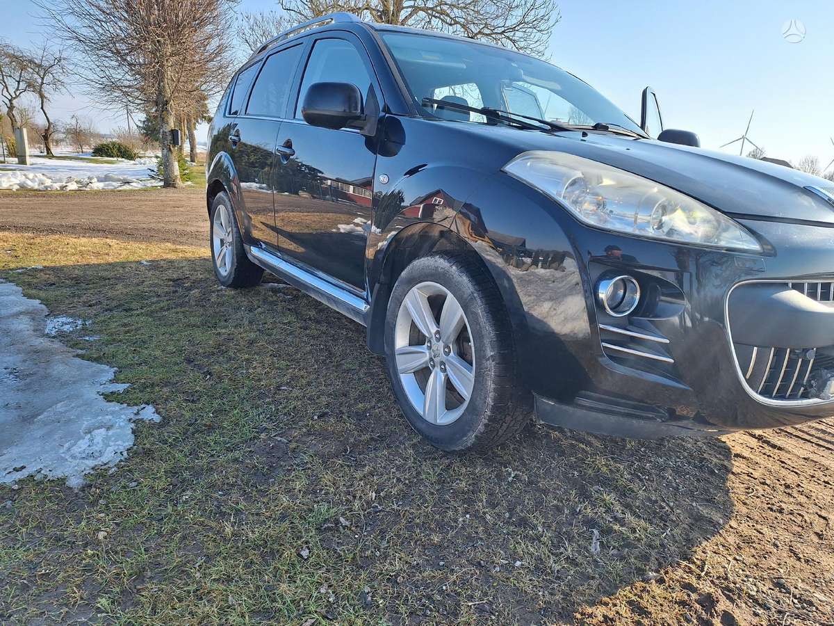 Peugeot 4007 - 7